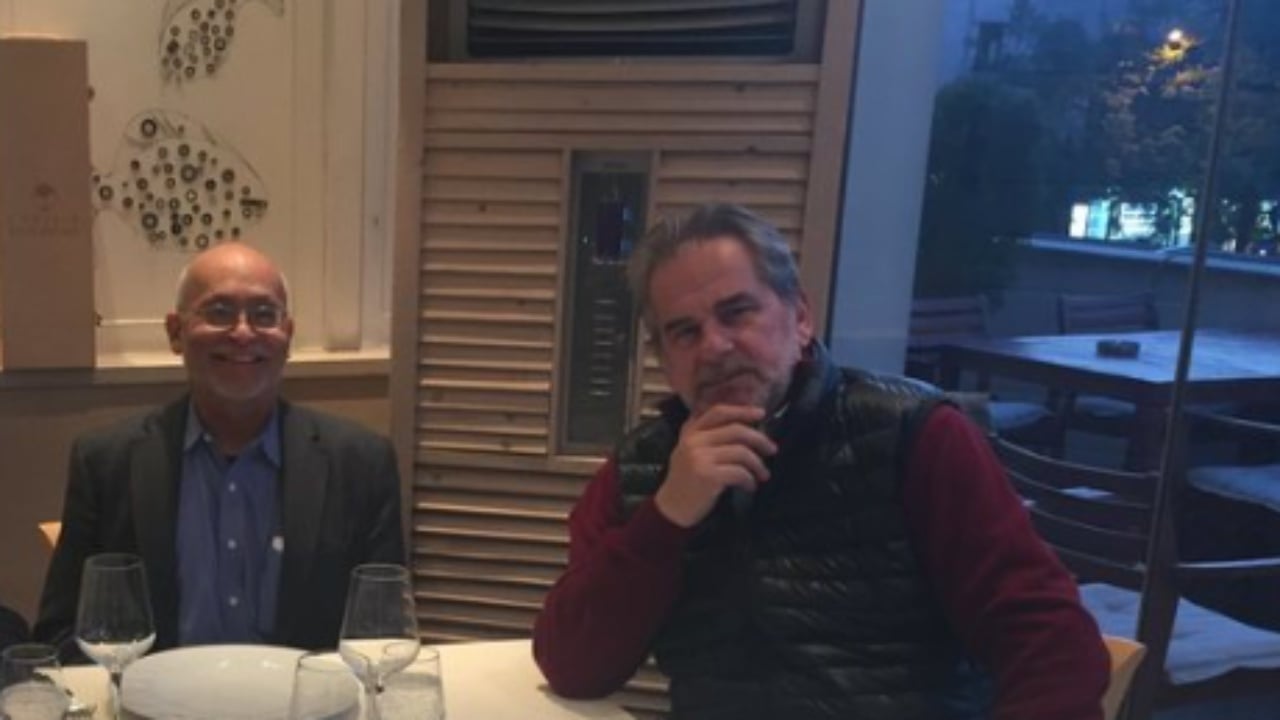 Ish-ambasadori amerikan në Tiranë, Alexander Arvizu mesazh për ndarjen nga jeta e gazetarit: “Zheji i Madh”, ti dije të dëgjoje