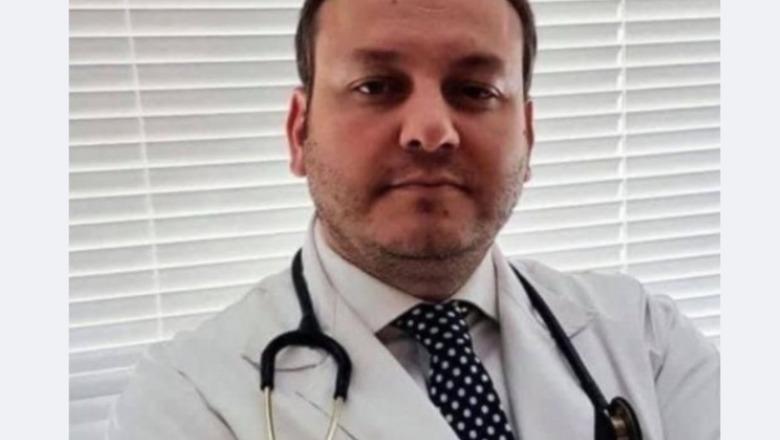 Pasagjeri i avionit të linjës Tiranë-Londër shfaq simptoma të rënda në udhëtim, ndërhyrja e mjekut shqiptar i shpëton jetën Pasagjeri i avionit të linjës Tiranë-Londër shfaq simptoma të rënda në udhëtim, ndërhyrja e mjekut shqiptar i shpëton jetën