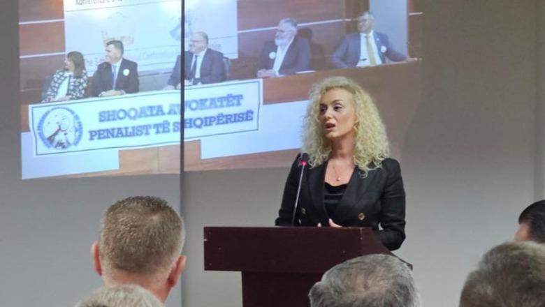 Joana Qeleshi zgjidhet në krye të Dhomës së Avokatisë! I shpëtoi vettingut pasi u dorëhoq si kryetare e gjykatës së Durrësit në 2019, e afërt me Argita Berishën Joana Qeleshi zgjidhet në krye të Dhomës së Avokatisë! I shpëtoi vettingut pasi u dorëhoq si kryetare e gjykatës së Durrësit në 2019, e afërt me Argita Berishën