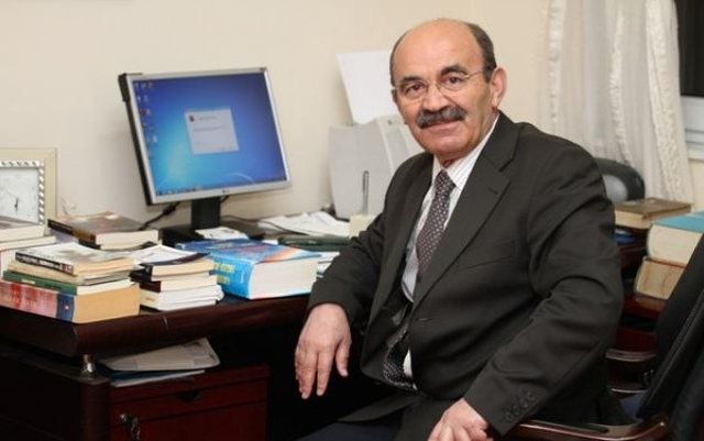 Një histori me humor rreth konsullatës shqiptare në Athinë, vite më parë Një histori me humor rreth konsullatës shqiptare në Athinë, vite më parë