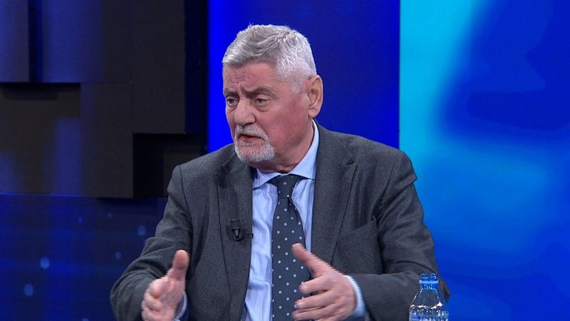 Opozita pa emër përballë Manastirliut, Shehi: S’mund të kandidojë një i zbritur nga fshati, milioner! Tabaku dhe Alimehmeti… Opozita pa emër përballë Manastirliut, Shehi: S’mund të kandidojë një i zbritur nga fshati, milioner! Tabaku dhe Alimehmeti…