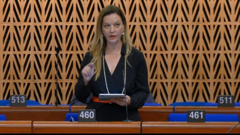 Rikthehet Nesti Angoni: Padit deputeten e PD Albana Vokshi!