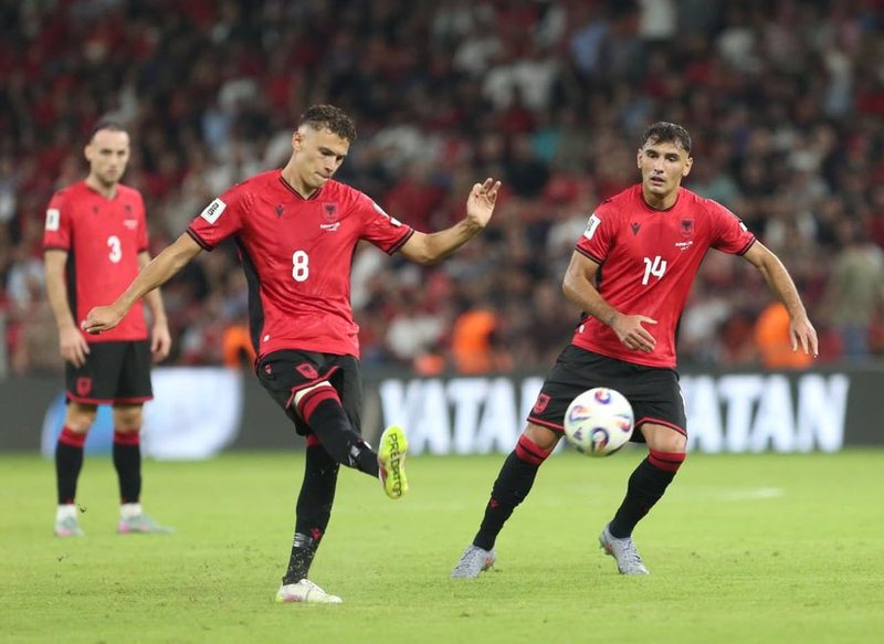 Kryeministri Rama reagon pas fitores së Shqipërisë ndaj Letonisë Kryeministri Rama reagon pas fitores së Shqipërisë ndaj Letonisë