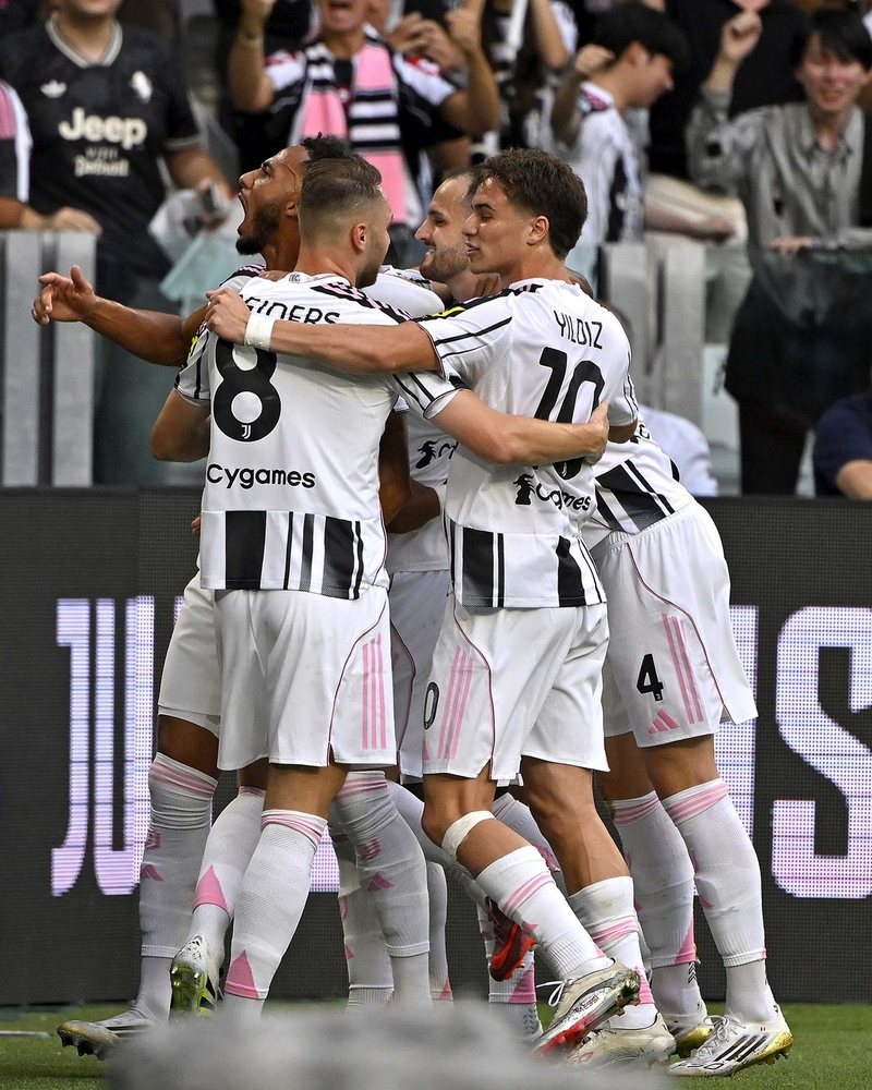 Një “Derby d’Italia” totalisht i çmendur, Juventus fiton në frymën e fundit falë një 19-vjeçari Një “Derby d’Italia” totalisht i çmendur, Juventus fiton në frymën e fundit falë një 19-vjeçari