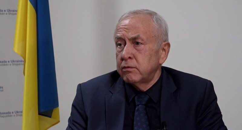 Ambasadori i Ukrainës në Shqipëri pëson infarkt në Voskopojë Ambasadori i Ukrainës në Shqipëri pëson infarkt në Voskopojë