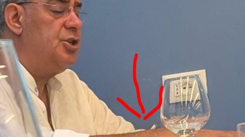 Foto me cigare në zyrë të shtetit, Albana Koçiu shkarkon nga detyra zv.ministrin e Brendshëm