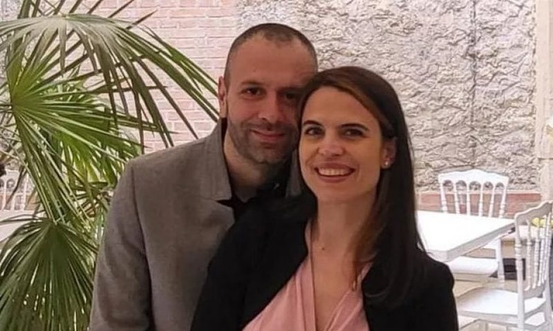 Gruaja e profesorit italian që ndodhet në burg në Shqipëri, pasi aksidentit ku gjeti vdekjen një 16-vjeçar: Shkuam për një dasmë, kur na vjen një Benz plumb…