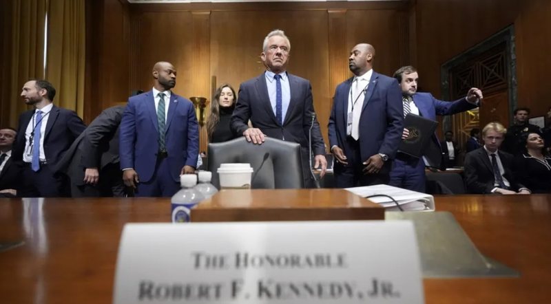 Pse bota po e ndjek me vëmendje përplasjen e Kennedy me agjencinë amerikane të shëndetit Pse bota po e ndjek me vëmendje përplasjen e Kennedy me agjencinë amerikane të shëndetit