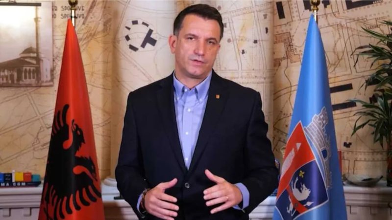 Prapaskenat e shkarkimit të Veliajt, si e rrëzoi PS kërkesën e opozitës në Këshillin Bashkiak për mungesë 3 muaj në detyrë Prapaskenat e shkarkimit të Veliajt, si e rrëzoi PS kërkesën e opozitës në Këshillin Bashkiak për mungesë 3 muaj në detyrë