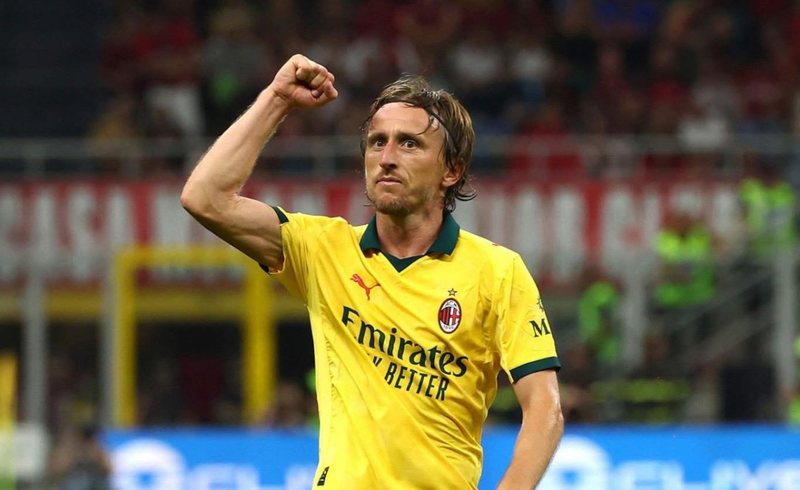 Modric i jep fitoren Milanit, arbitri e bën “baltë”