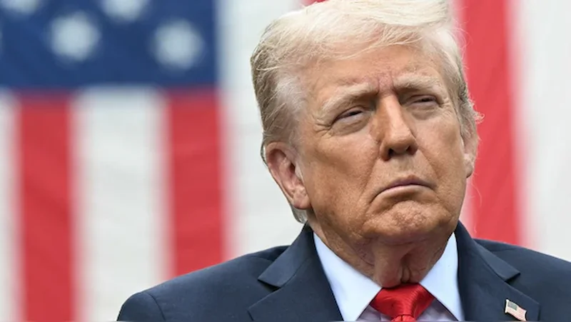 Shqetësime serioze se Trump ka pësuar goditje në tru Shqetësime serioze se Trump ka pësuar goditje në tru