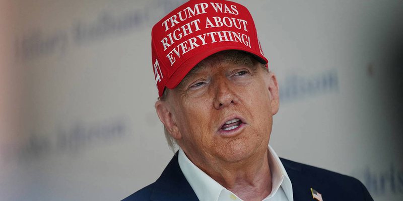 Trump dhe lavdia e Paqebërësit Trump dhe lavdia e Paqebërësit