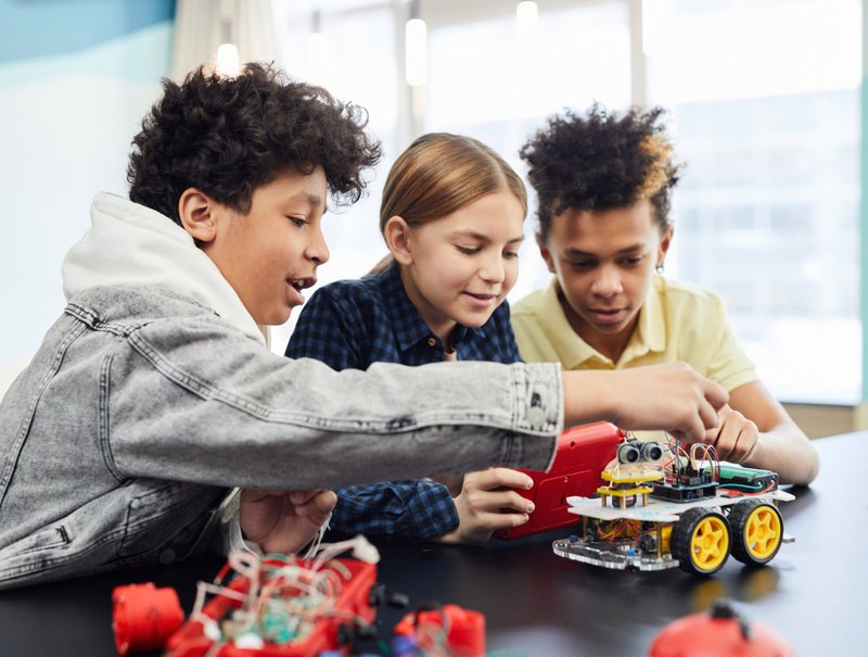 Pse fëmijët finlandezë shkëlqejnë, edhe pse e nisin shkollën 7 vjeç? Pse fëmijët finlandezë shkëlqejnë, edhe pse e nisin shkollën 7 vjeç?