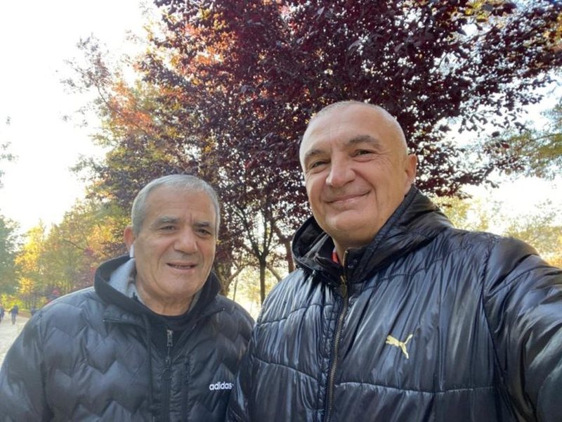 “Shit-blerjet e politikanëve… mos u ankoni për cironkat që merr Rama për fasadë! Berisha i mori Ilir Metën, Kastriot Islamin, Asllan Dogjanin …