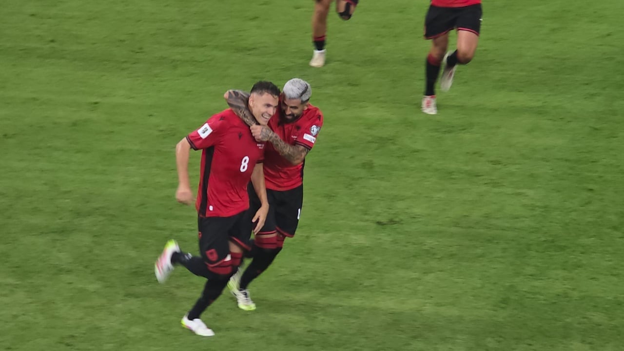 Tre “finale” të mbetura, ndeshja e radhës në Beograd me Serbinë: Ja kur do t’i luajë Shqipëria takimet e fundit kualifikuese Tre “finale” të mbetura, ndeshja e radhës në Beograd me Serbinë: Ja kur do t’i luajë Shqipëria takimet e fundit kualifikuese