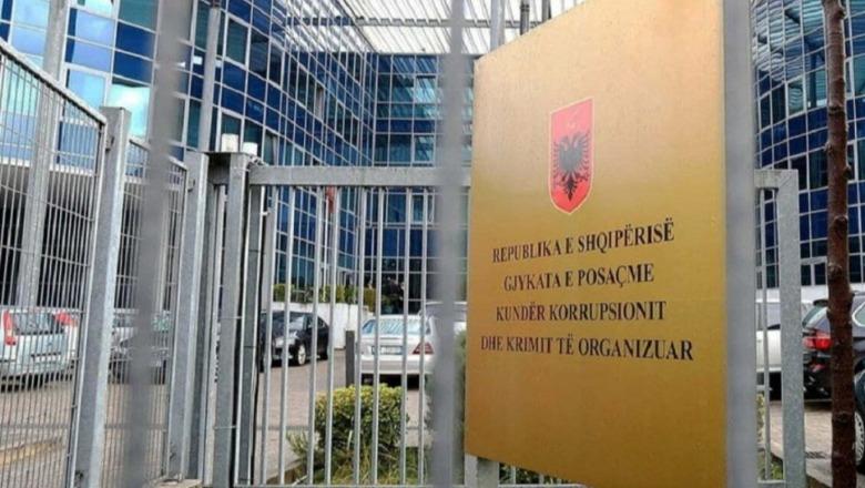 Ish-drejtori i Bashkisë Tiranë Redi Molla del nga qelia, Apeli i GJKKO cakton arrest shtëpie