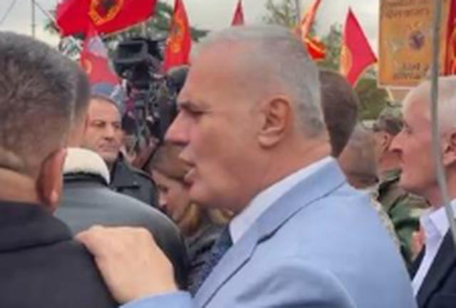 Pse kjo histeri kolektive për Bujar Leskajn, pse kishte kthyer disa gota para protestës? Pse kjo histeri kolektive për Bujar Leskajn, pse kishte kthyer disa gota para protestës?