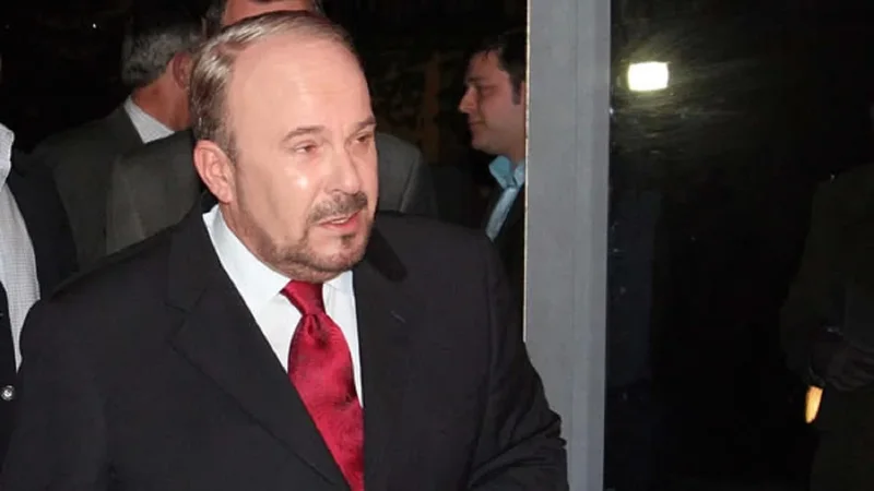 Prej 17 ditësh në reanimacion, si paraqitet gjendja shëndetësore e Fatos Nanos?