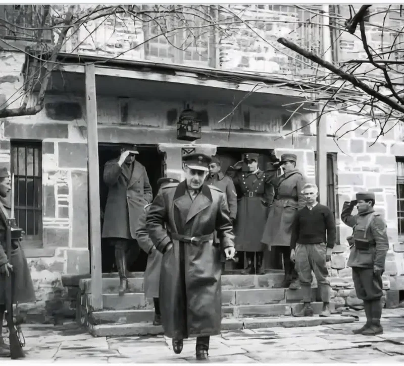 Dita e “JO”-së si kujtim edhe për djemtë shqiptarë të rënë në frontin italo-grek Dita e “JO”-së si kujtim edhe për djemtë shqiptarë të rënë në frontin italo-grek