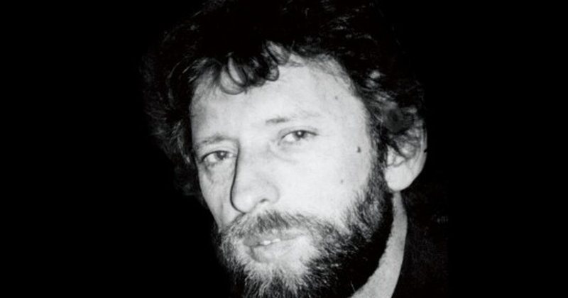 “Të duam gjallë a vdekur”! Djali i Remzi Hoxhës kujton të atin dhe publikon fotot familjare: 30 vjet heshtje nga shteti shqiptar