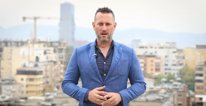 Zgjedhjet për Tiranën janë pezulluar, por “polici pa kapele” Florian Binaj nis fushatën?! Sëbashku do ndryshojmë Tiranën… katrahurë, siç na e lanë katër ish kryebashkiakëte PD-së në vite Zgjedhjet për Tiranën janë pezulluar, por “polici pa kapele” Florian Binaj nis fushatën?! Sëbashku do ndryshojmë Tiranën… katrahurë, siç na e lanë katër ish kryebashkiakëte PD-së në vite