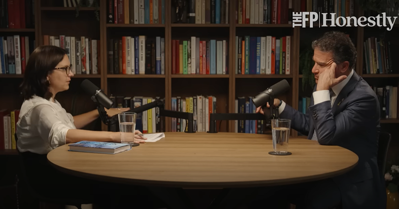 Një vështrim i rrallë brenda botës së spiunazhit të vërtetë – Si e kupton botën (ish) shefi i Mossadit, Yossi Cohen Një vështrim i rrallë brenda botës së spiunazhit të vërtetë – Si e kupton botën (ish) shefi i Mossadit, Yossi Cohen