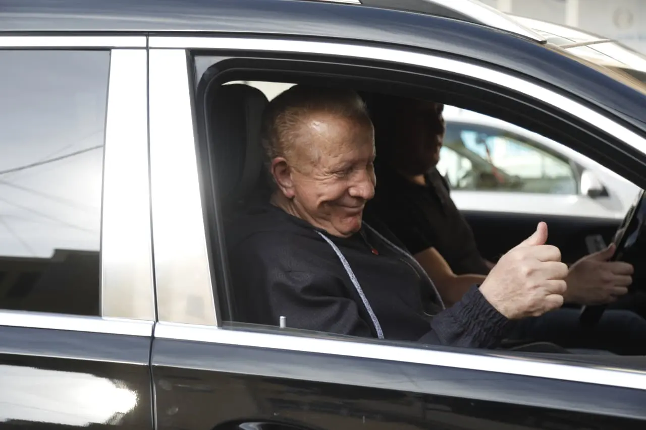 Pacolli del nga Prokuroria: Aeroporti i Vlorës do jetë më i bukuri Pacolli del nga Prokuroria: Aeroporti i Vlorës do jetë më i bukuri