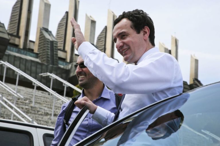 Zgjedhjet e sotme në Kosovë “zgjedhin” qeverinë e ardhshme të Kosovës