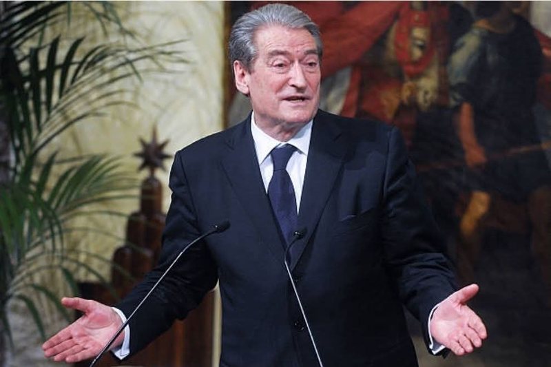 Vdekja politike e Berishës