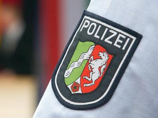 Policia gjermane kontrollon shtëpinë e gazetarit për një postim në rrjetet sociale