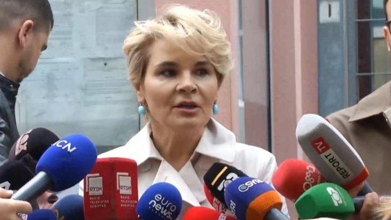 Provat e reja në SPAK? Monika Kryemadhi sulmon Dumanin: “Puç” ndaj familjes sime, me urdhër të Yuri Kim