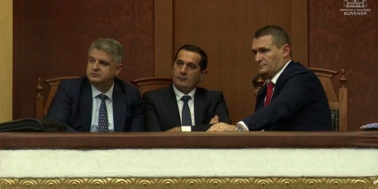 Një shtet i ri u shpall dje në Kuvend