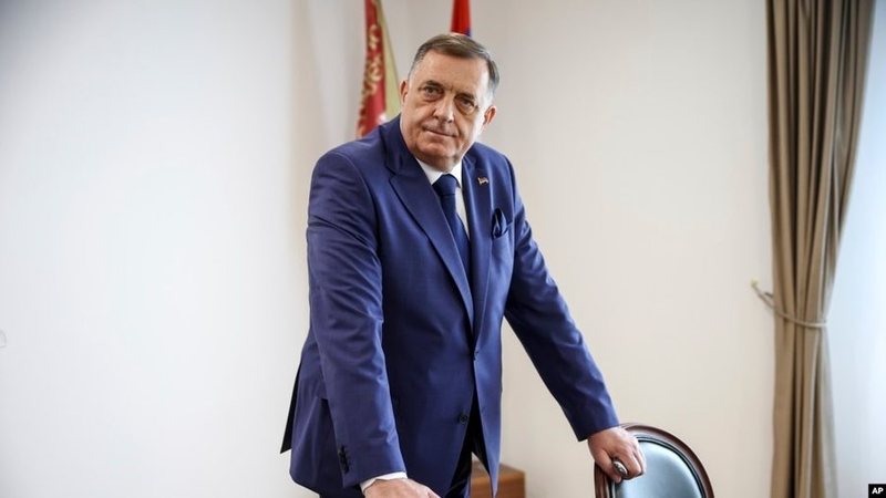 Mbretëria e Bashkuar nuk tërhiqet: Dodik mbetet nën sanksione
