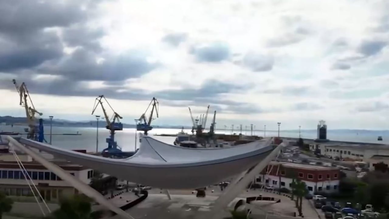 Rama publikon pamjet nga veliera në Durrës: Nuk lanë dy gurë bashkë për t’a penguar këtë… Rama publikon pamjet nga veliera në Durrës: Nuk lanë dy gurë bashkë për t’a penguar këtë…