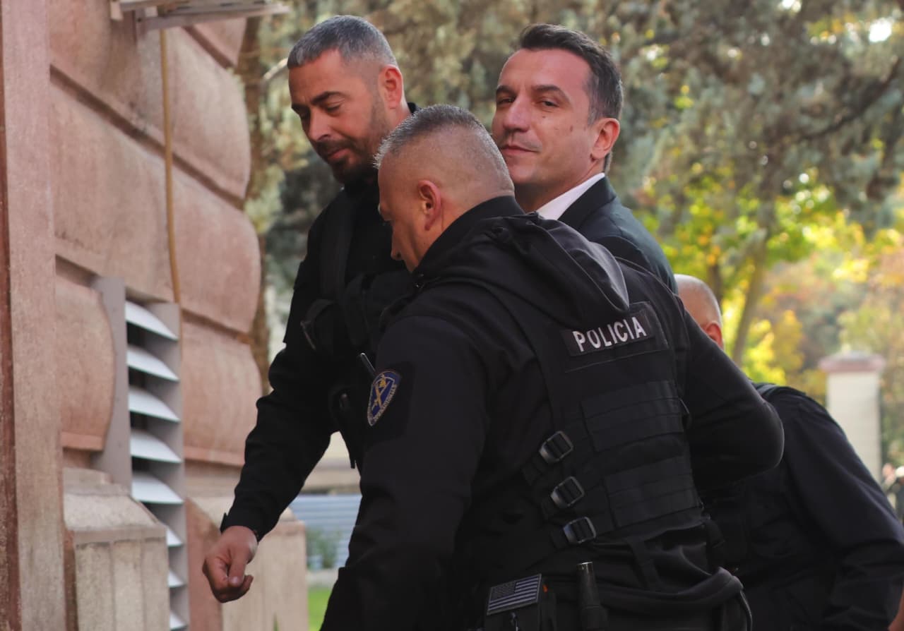 Veliaj në Kushtetuese: U rrëmbeva pa akuzë, vota më e fortë se kulisat politike! 7 orë seancë, Qeveria e Presidenca sulmojnë dhe “mësojnë” GJK: Ankimi s’është kompetencë e juaja