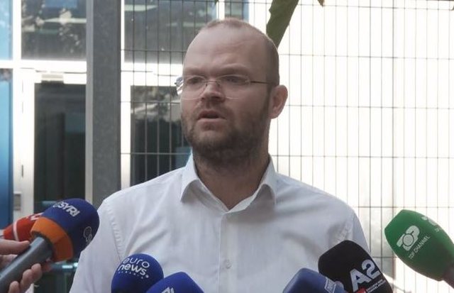 Parti e “pastër” ama… vjedhin njëri tjetrin! Akuza e Aulon Kalasë për manipulim votash në Durrës: GJKKO i kërkon SPAK të nis hetimet Parti e “pastër” ama… vjedhin njëri tjetrin! Akuza e Aulon Kalasë për manipulim votash në Durrës: GJKKO i kërkon SPAK të nis hetimet