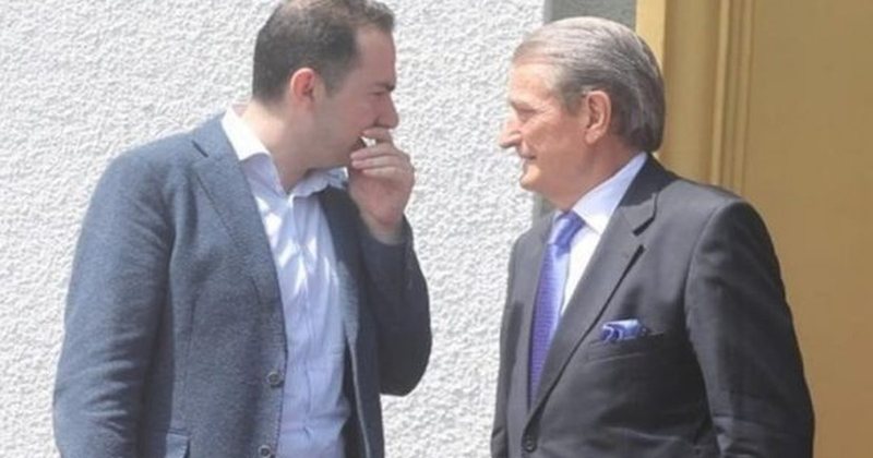 Salianji “shuplakë” Berishës: Duhet të kishim revoltore, jo foltore! Ylli Rakipi e ironizon: Kujdes se revoltore, nevojtore… Salianji “shuplakë” Berishës: Duhet të kishim revoltore, jo foltore! Ylli Rakipi e ironizon: Kujdes se revoltore, nevojtore…