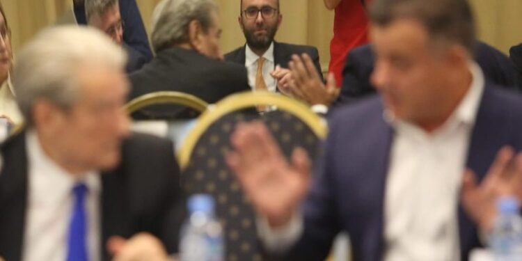 Nuk janë të shqetësuar për LGBT, por për b…thën e tyre Nuk janë të shqetësuar për LGBT, por për b…thën e tyre