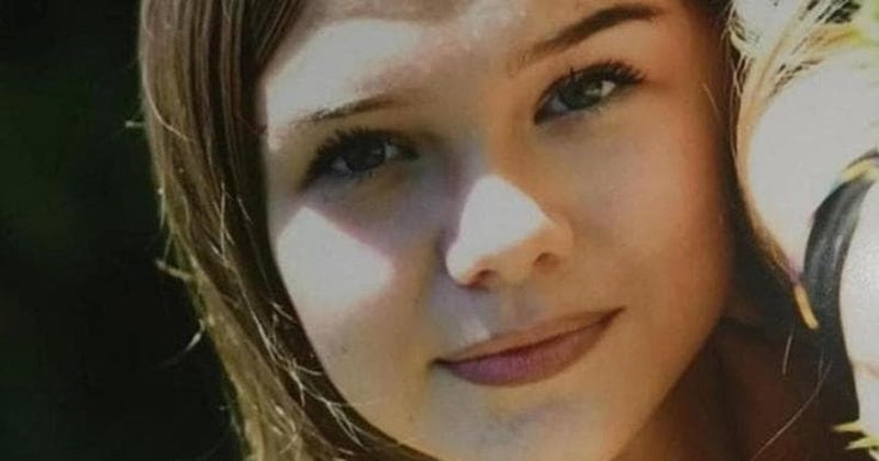 Nëse do ishte gjallë, do t’i thoja se…”/ Rrëfimi drithërues i nënës së 13-vjeçares që u vra në Itali: Ia ndalova të takohej me autorin, instinkti më tha se rrezikonte Nëse do ishte gjallë, do t’i thoja se…”/ Rrëfimi drithërues i nënës së 13-vjeçares që u vra në Itali: Ia ndalova të takohej me autorin, instinkti më tha se rrezikonte