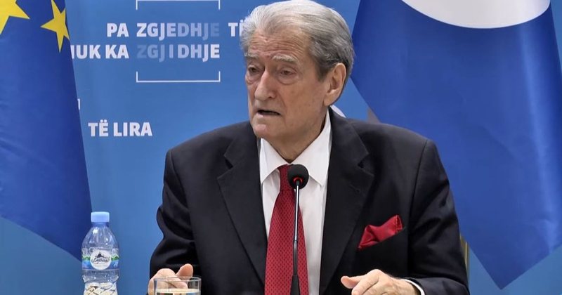 Tani fituan…“Deputetët të hyjnë në grevë urie, bashkë me familjarët e tyre”! Propozimi “i sakrificës” deri në flijim për partinë në mbledhjen e PD-së Tani fituan…“Deputetët të hyjnë në grevë urie, bashkë me familjarët e tyre”! Propozimi “i sakrificës” deri në flijim për partinë në mbledhjen e PD-së