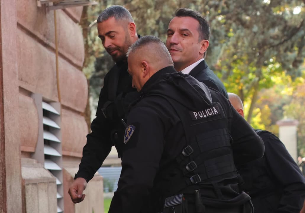Veliaj në Kushtetuese: U rrëmbeva pa akuzë, vota më e fortë se kulisat politike! 7 orë seancë, Qeveria e Presidenca sulmojnë dhe “mësojnë” GJK: Ankimi s’është kompetencë e juaja