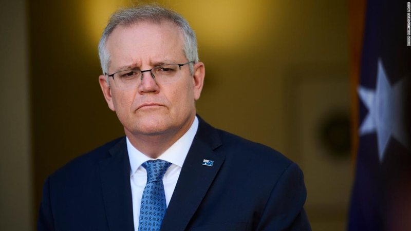 Australia ndalon rrjetet sociale për adoleshentët