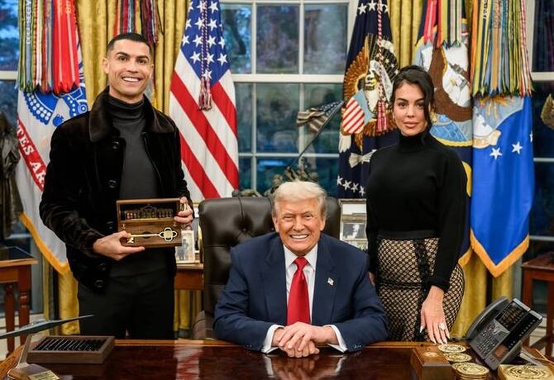E kritikuan pse u takua me Trump, motra e Ronaldos shpërthen ndaj portugezëve: Si Krishti kur u tradhtua nga Juda…