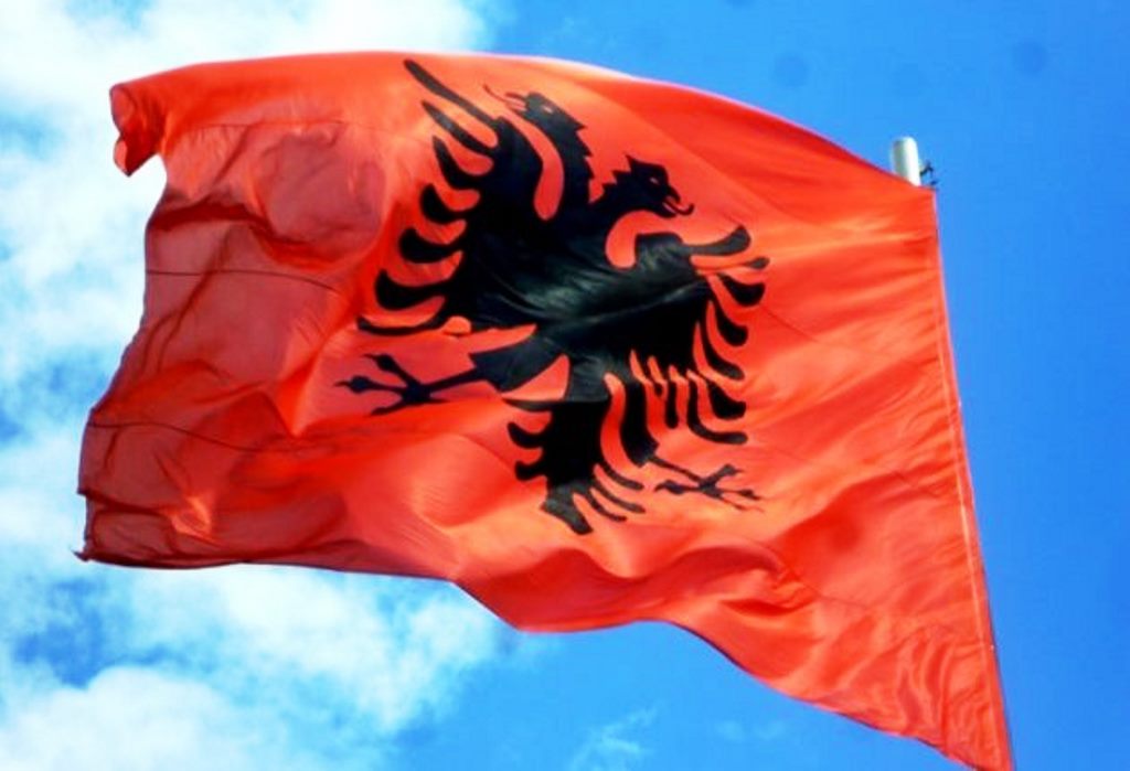 Shqipëria feston 113-vjetorin e Pavarësisë, aktivitete madhështore në të gjithë vendin Shqipëria feston 113-vjetorin e Pavarësisë, aktivitete madhështore në të gjithë vendin