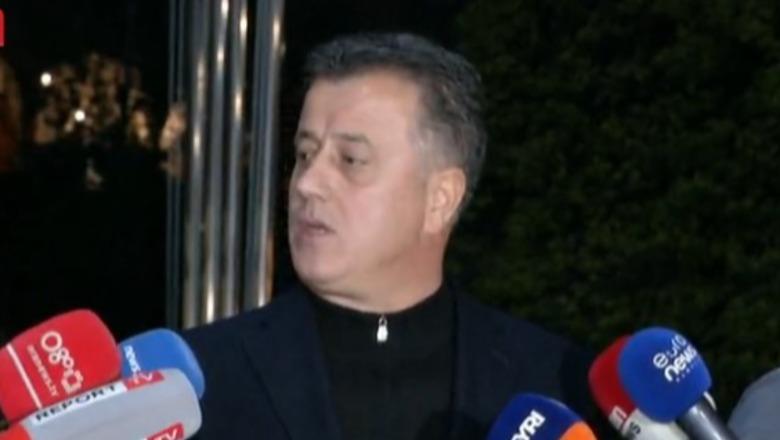 Flamur Noka i shmanget thirrjes së Salianjit për dorëheqje dhe thur skenarë me emrin e Suel Çelën Flamur Noka i shmanget thirrjes së Salianjit për dorëheqje dhe thur skenarë me emrin e Suel Çelën