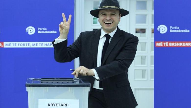 Dhëndri i Berishës si durrsaku që deklaronte në çdo redaksi se ishte djali i këngëtares italiane Mina