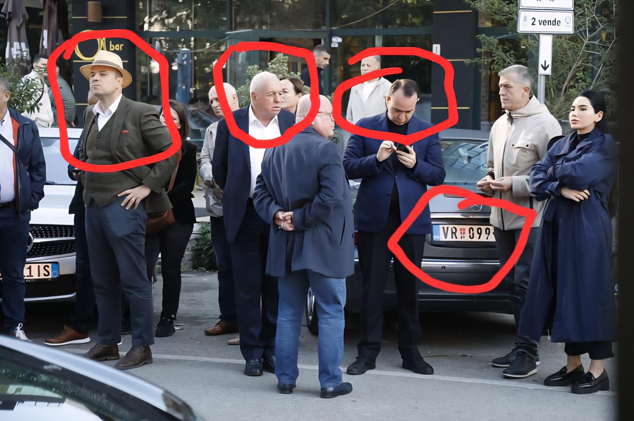 Shehu: Lëvizja e Salianjit private, nuk ka lidhje me PD. Unë e deklaroj votën për Berishën Shehu: Lëvizja e Salianjit private, nuk ka lidhje me PD. Unë e deklaroj votën për Berishën