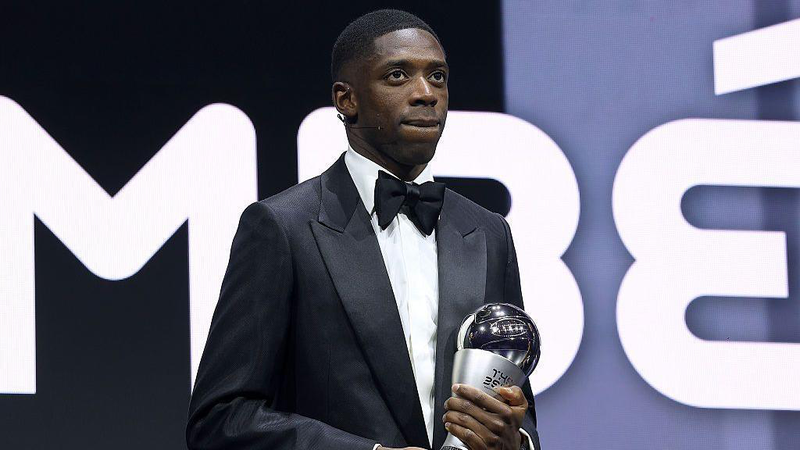 Ousmane Dembélé, më i miri në botë: Francezi rrëmben çmimin e FIFA-s, dominon PSG, Montiel fiton “Puskas”