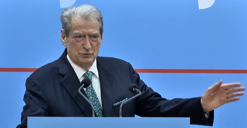 “Takimin në Elbasan ia organizoi Suel Çela” – Berisha paralajmëron përjashtimin e Salianjit: Shkeli vijën e kuqe “Takimin në Elbasan ia organizoi Suel Çela” – Berisha paralajmëron përjashtimin e Salianjit: Shkeli vijën e kuqe