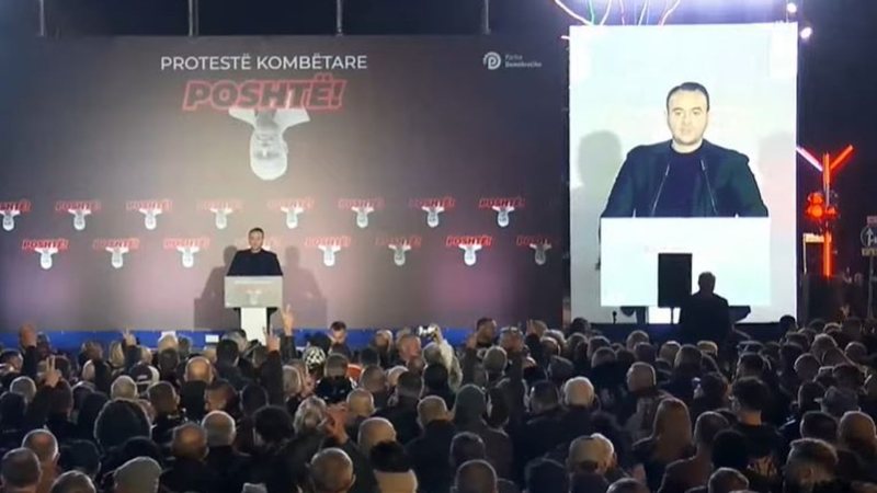 Trimërohet Klevisi i Fahriut, bëhet Prokuror para zyrës së Ramës: T’i arrestojmë tani qeverinë dhe mazhorancën dhe t’u sekuestrojmë pasurinë tani!